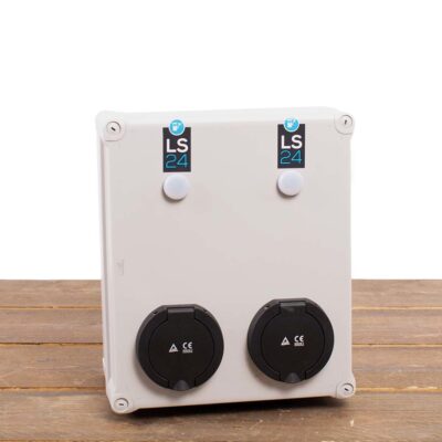 Dubbele Laadpaal 2 x 16A - 1 of 3 fase - 2 Outlets