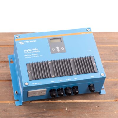 Skylla IP65 12/70 (3) 120-240V